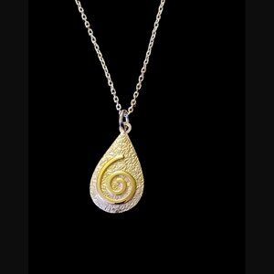 925 Sterling Silver Teardrop Two Tone Swirl Pendant Necklace 18"